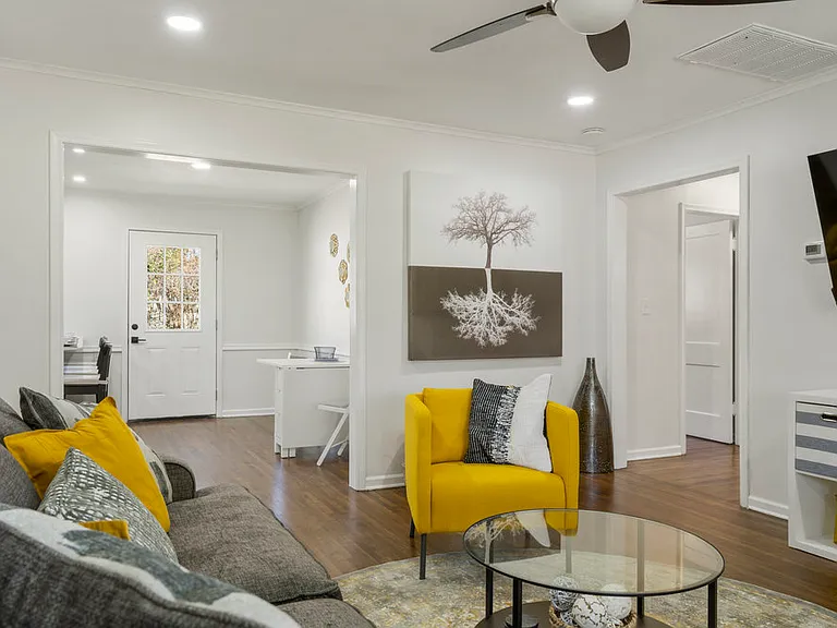 Living Room (NOT FURNISHED)