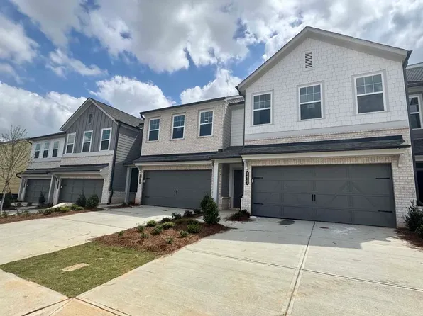 5403 Allegro Ln, Flowery Branch, GA 30542