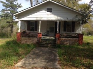 104 N 5th St, Lumberton, MS 39455