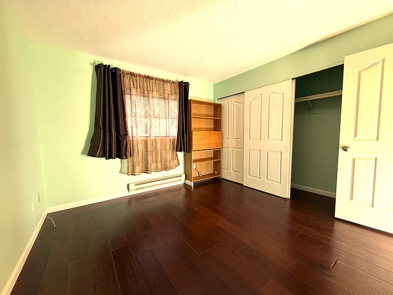 4000 Carman Dr #6 — Photo 22