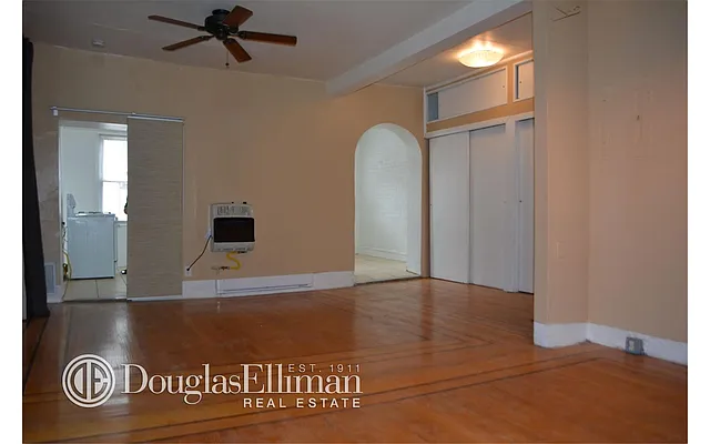 Rented by Douglas Elliman | media 23