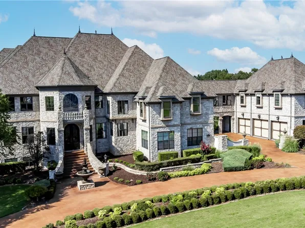 12052 Churchill Downs Dr, Springdale, AR 72762