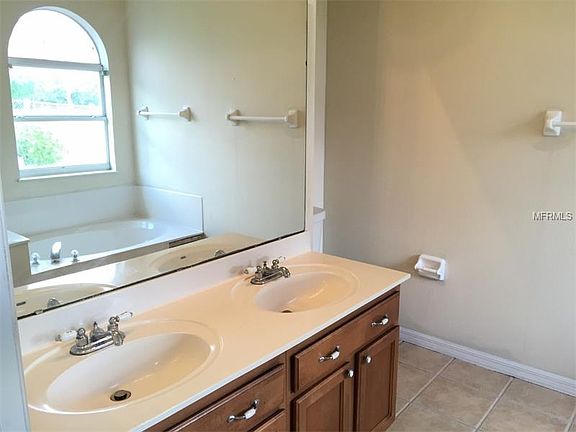 3rd image of 14444 Estrella Dr Orlando