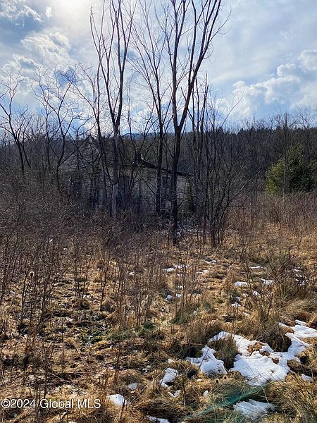 2nd image of 890 Alt-Voorh Road