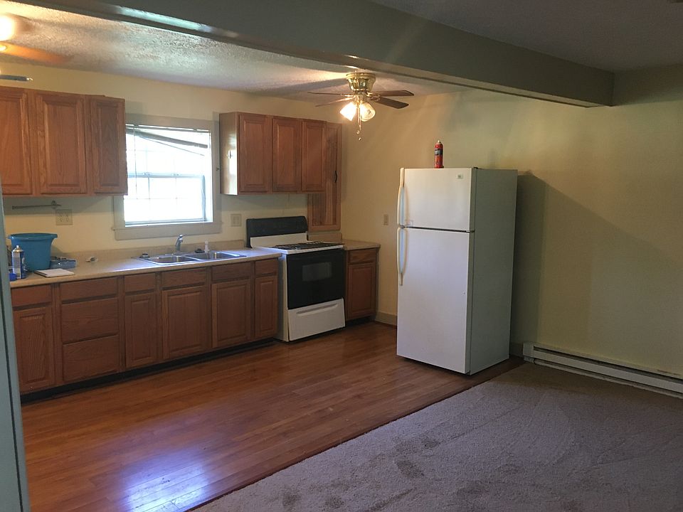 2nd image of 5012 McCoy Rd