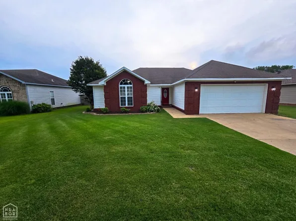 243 N Oak St, Brookland, AR 72417