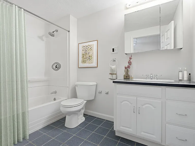 377 Bunker Hill St #1 — Photo 7
