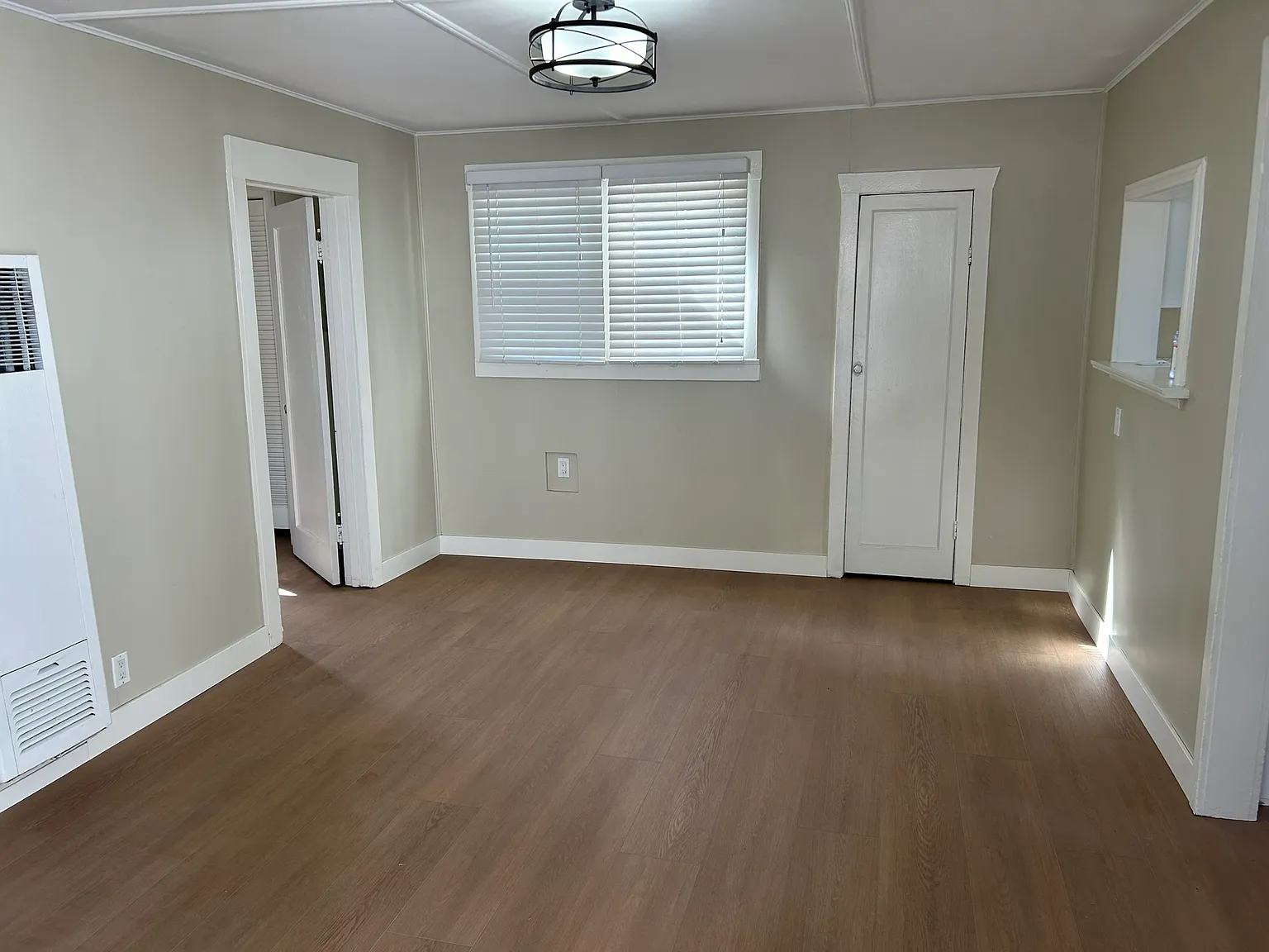 1 bed, 700 sqft, $2,150 — Photo 2