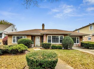 5312 Carol St, Skokie, IL 60077
