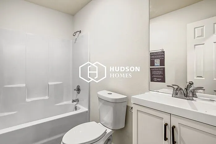 1200 N Van Buren St — Photo 8