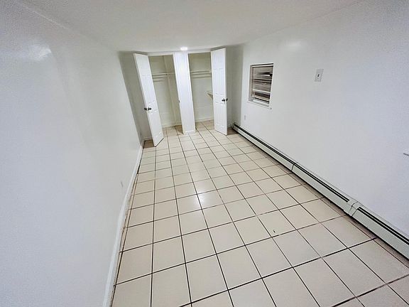 3rd image of 310 Swinton Ave