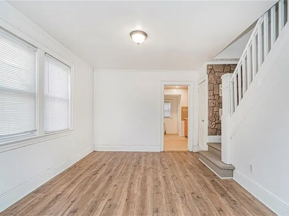 118-15 203rd Street image 11 of 25