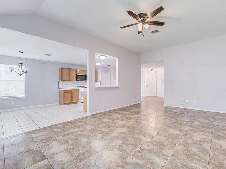 5923 Shining Leaf Ct — Photo 2