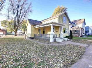 327 4th Ave N, Clinton, IA 52732