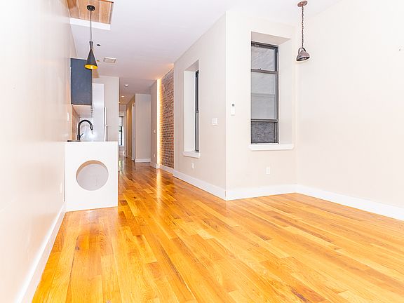 2nd image of 385 Chauncey St #1LL
