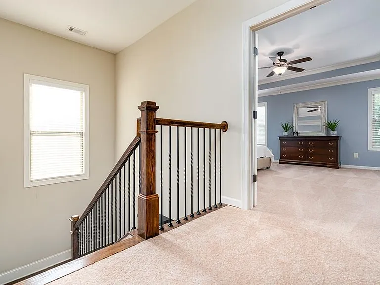 1290 Redbud Dr — Photo 13