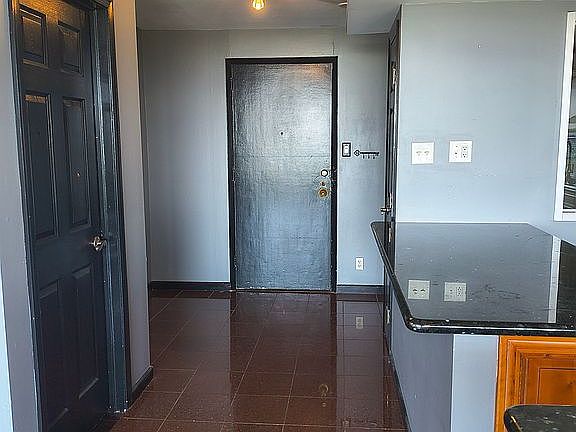 5th image of 3900 Ford Rd APT 17M