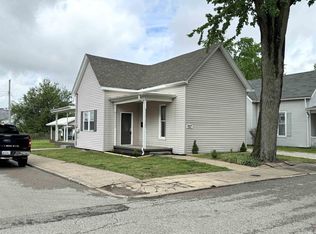 623 S 4th St, Boonville, IN 47601