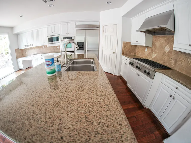 1882 Shadetree Dr — Photo 17