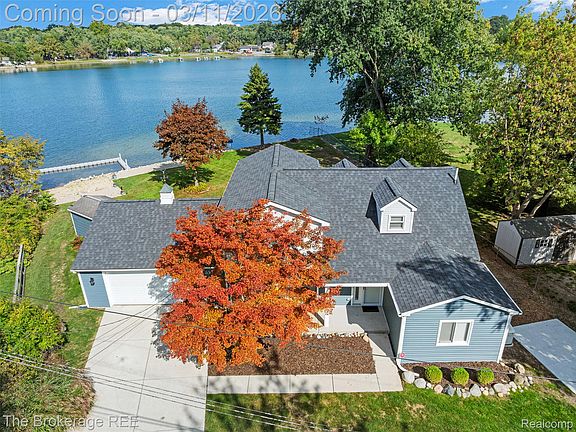 5th image of 241 Reymont Rd