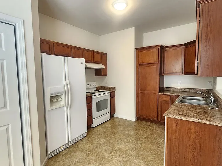 112 Woodcreek Cir — Photo 11