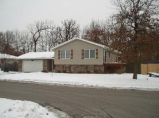 1516 Autumn Dr, Crown Pt, IN 46307