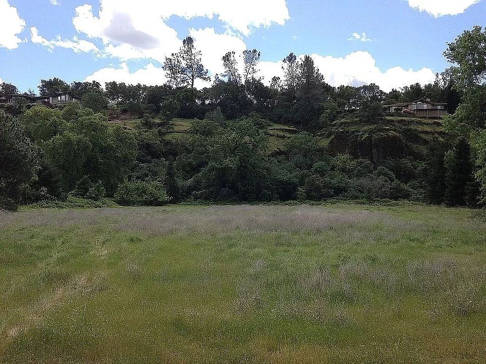 1st image of 300 Spanish Garden Dr