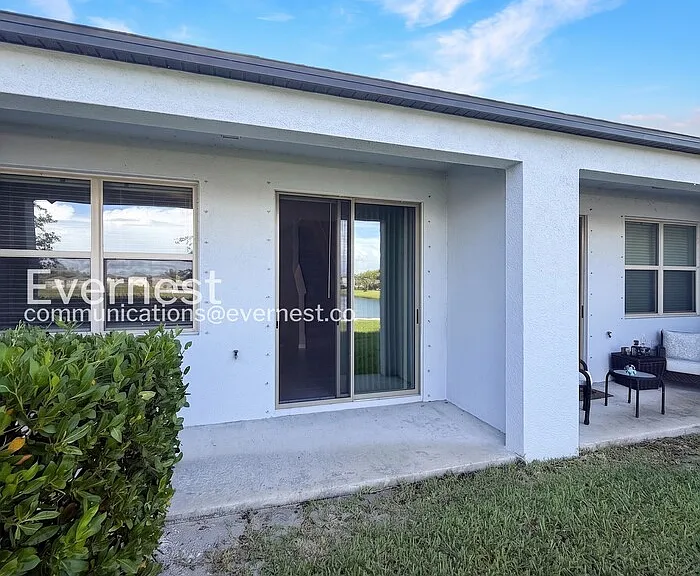 946 Royal Empress Dr — Photo 26