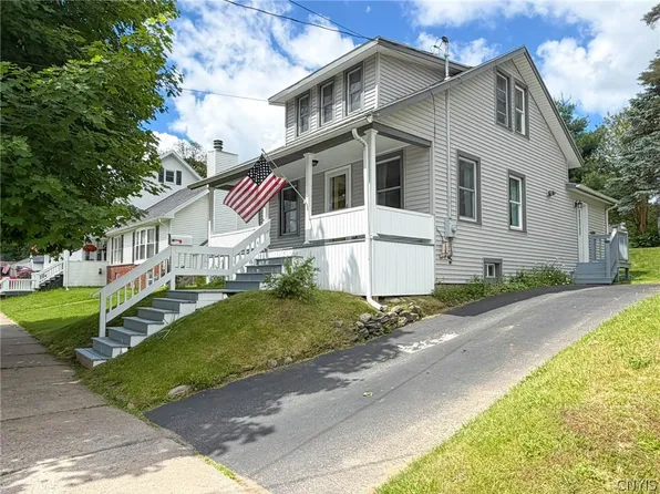 138 S 4th Ave, Ilion, NY 13357