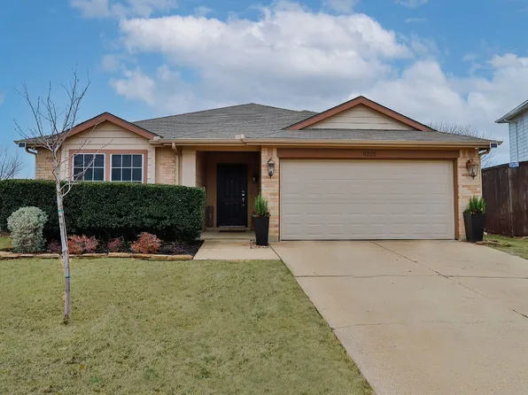 9225 Lamplighter Trl, Fort Worth, TX 76244
