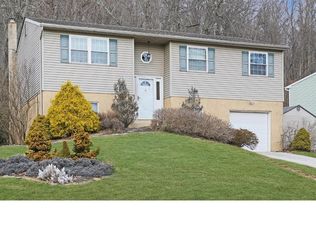 13 Hillcrest Dr, Downingtown, PA