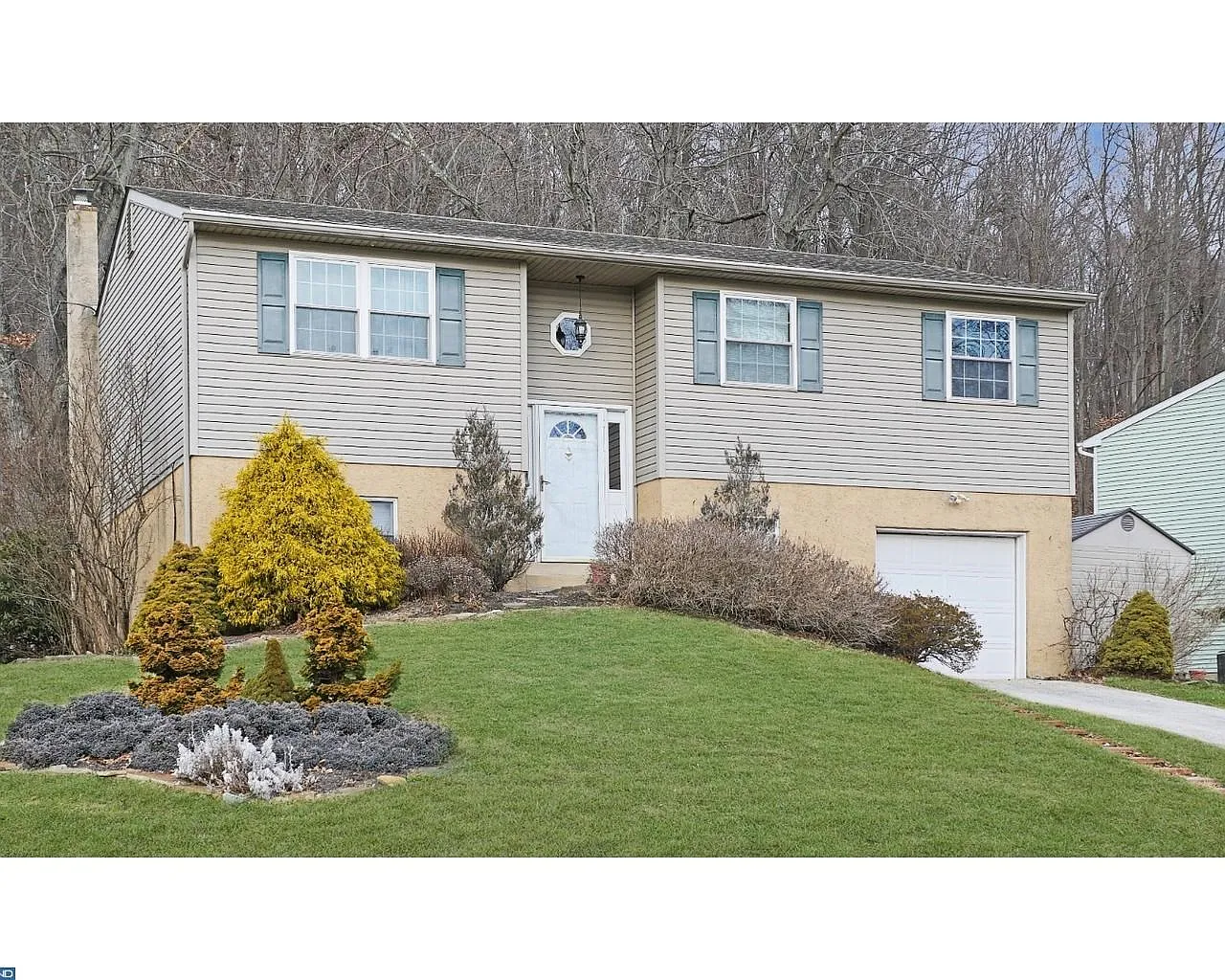 13 Hillcrest Dr photo 1