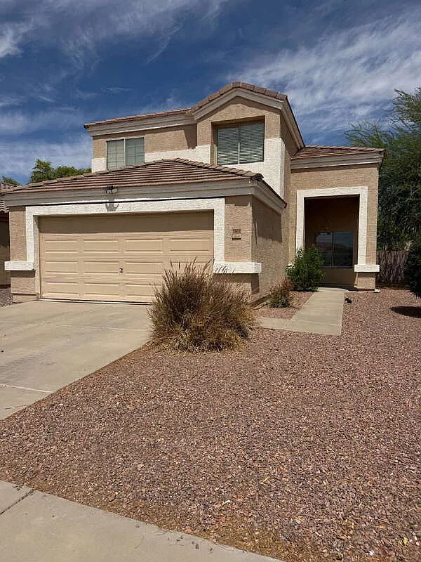 3 bed, 2.5 bath, 2764 sqft, $2,395 — Photo 1