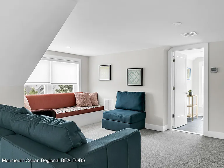 516 Club Dr — Photo 18