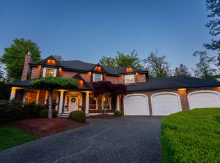 7942 145th St, Surrey, BC