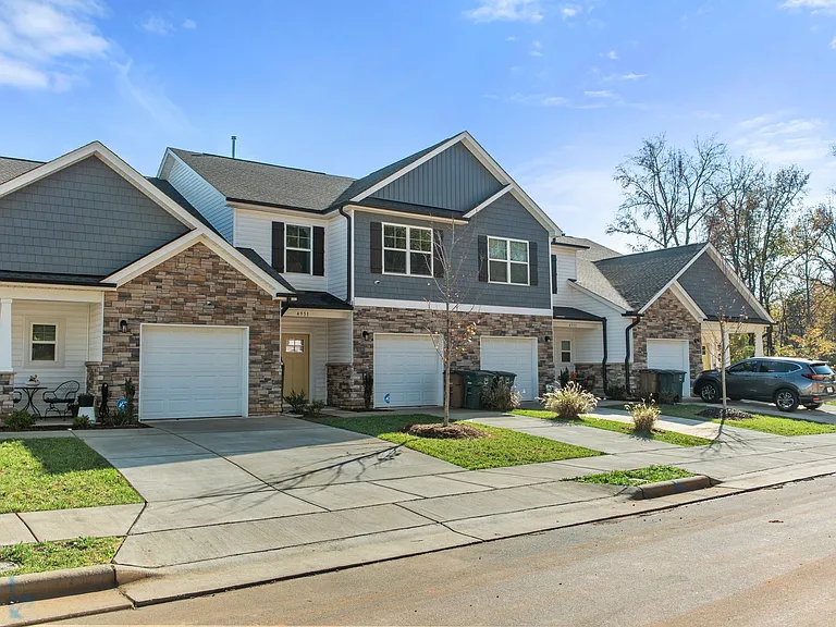 4951 Cannon Crossing Way — Photo 2