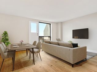 2700 Saratoga Pl, Ottawa, ON K1T 1W4
