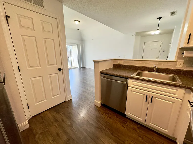 78 Mill St #302 — Photo 49
