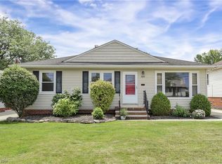 9259 Berkshire Rd, Parma Heights, OH 44130