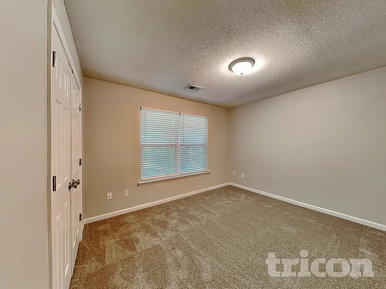 269 Lossie Ln — Photo 9