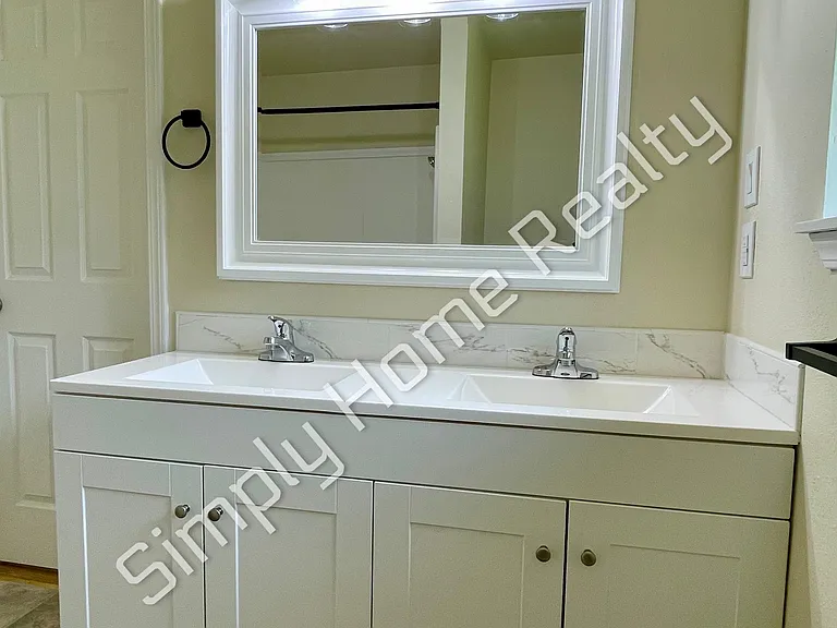 4435 Ruddell Rd SE — Photo 14