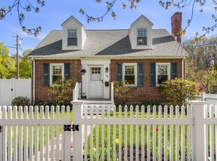 139 Stimson St, West Roxbury, MA 02132