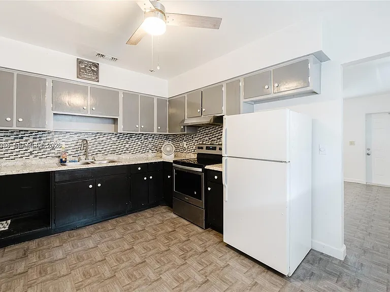 5737 Grant St #3 — Photo 41