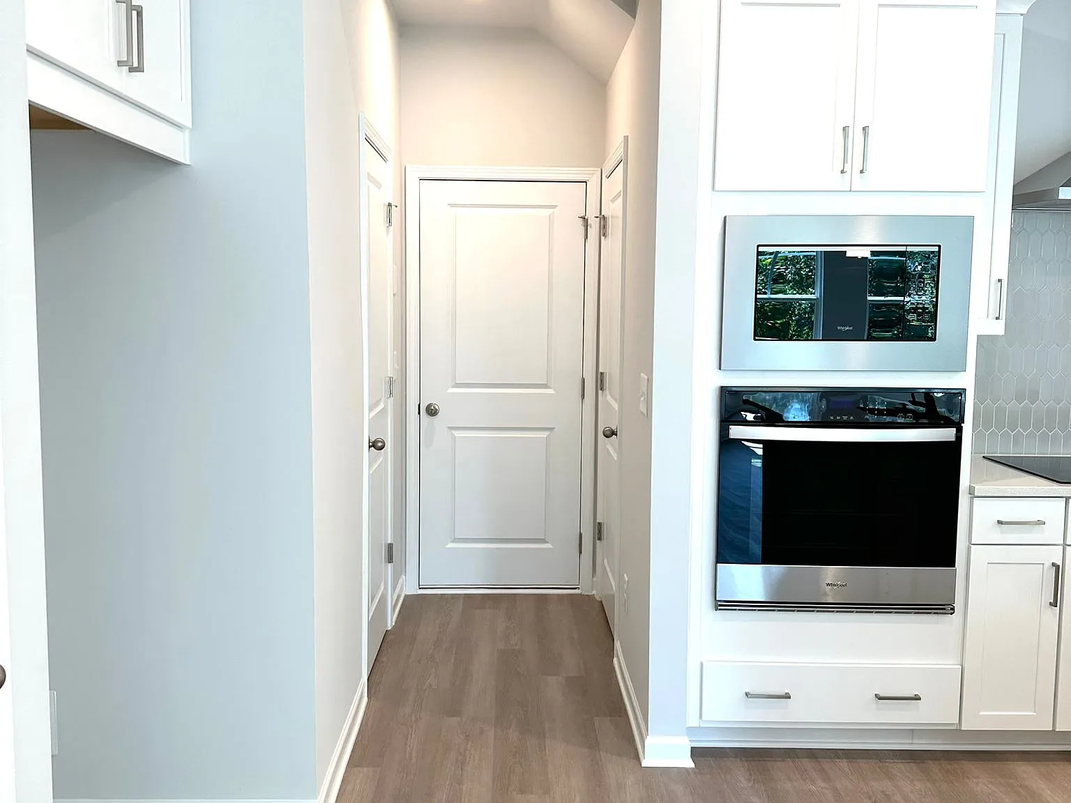 3 bed, 2.5 bath, 1805 sqft, $2,700 — Photo 4