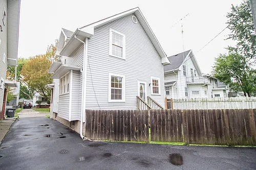 4122 Fairview Dr — Photo 23