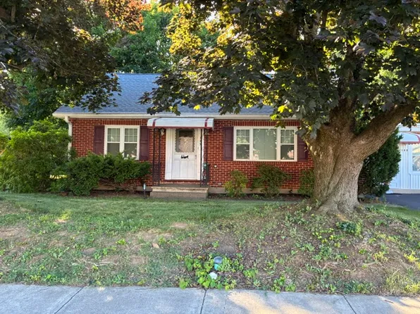 133 Penn Ave, Ephrata, PA 17522