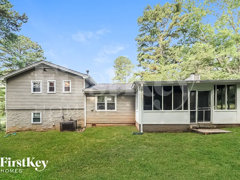 4007 Wells Cir — Photo 15