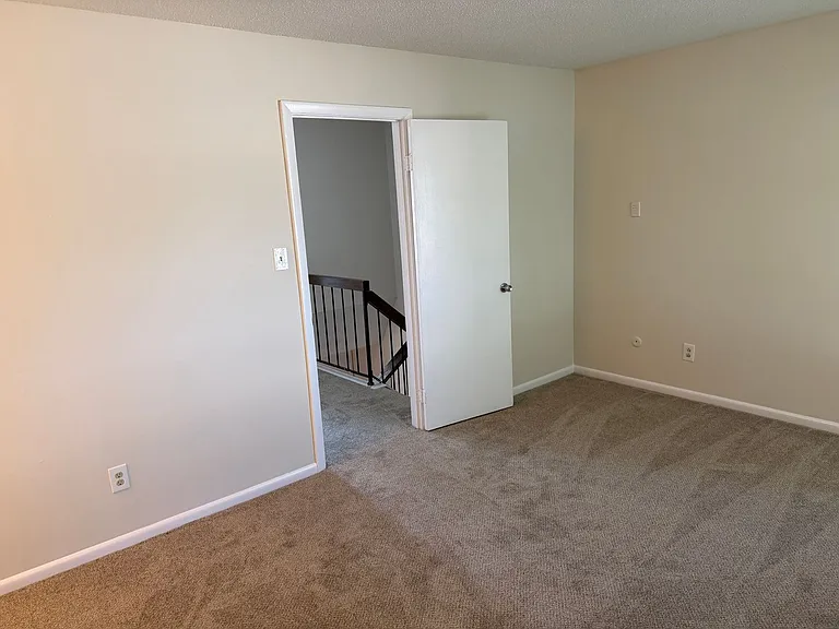 629 Counselor Sq — Photo 15