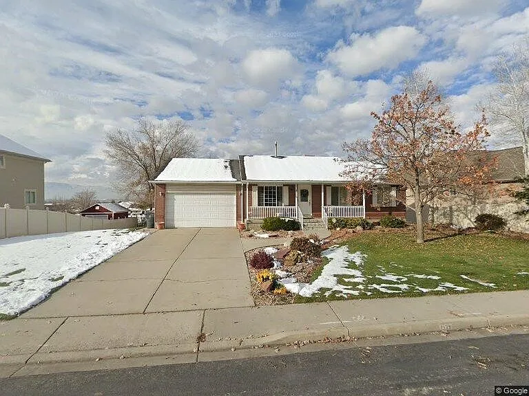 1179 N 380 E — Photo 1