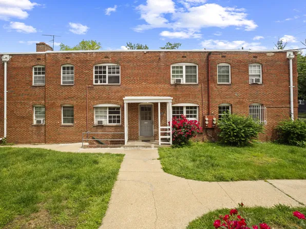 4239 1st St SE, Washington, DC